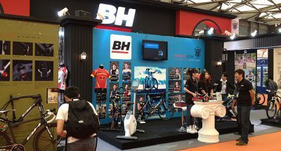 BH despliega su catálogo 2012 en la China Cycle Show